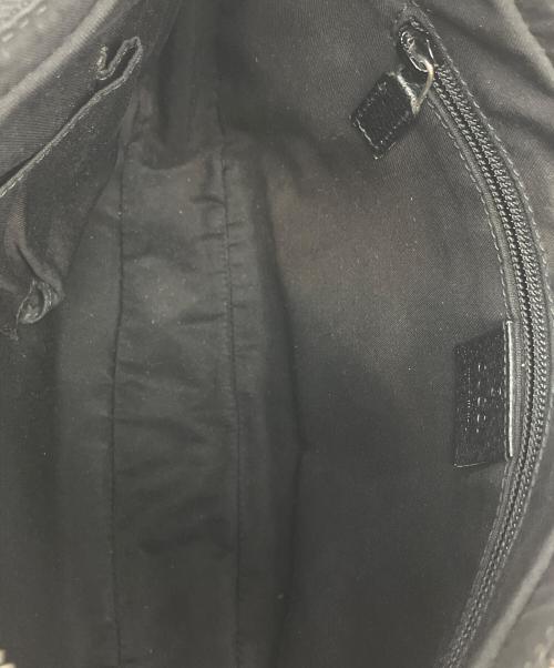 GUCCI（グッチ）GUCCI (グッチ) GGキャンバスショルダーバッグ ブラックの古着・服飾アイテム
