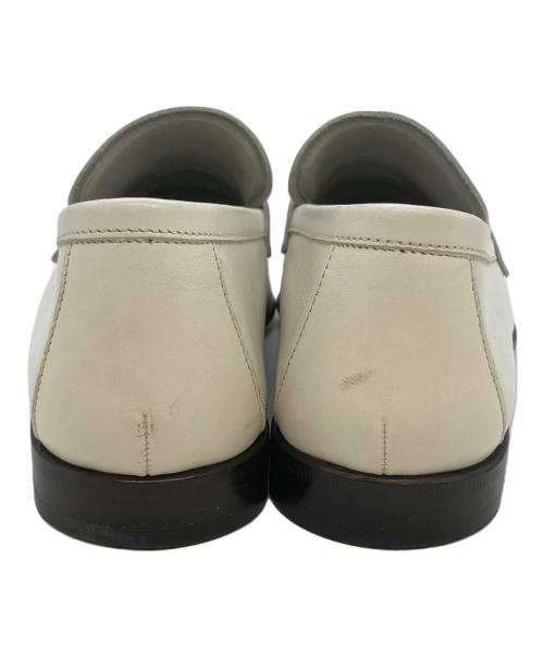 Salvatore Ferragamo（サルヴァトーレ フェラガモ）Salvatore Ferragamo (サルヴァトーレ フェラガモ) ローファー ホワイト サイズ:24.5の古着・服飾アイテム