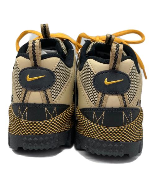 NIKE（ナイキ）NIKE (ナイキ) Air Humara Wheat Grass オレンジ×ベージュ サイズ:26㎝ 未使用品の古着・服飾アイテム