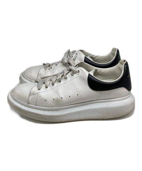 ALEXANDER McQUEEN（アレキサンダーマックイーン）ALEXANDER McQUEEN (アレキサンダーマックイーン) スニーカー ホワイト サイズ:42の古着・服飾アイテム