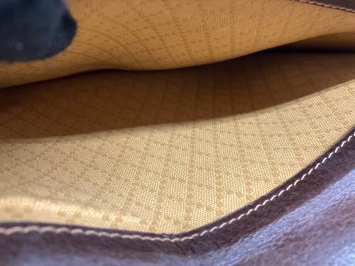 GUCCI（グッチ）GUCCI (グッチ) ワンショルダーバッグ ブラウンの古着・服飾アイテム