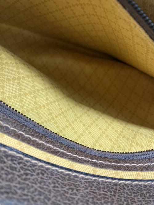 GUCCI（グッチ）GUCCI (グッチ) ワンショルダーバッグ ブラウンの古着・服飾アイテム