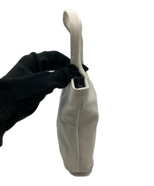 YOHJI YAMAMOTO（ヨウジヤマモト）YOHJI YAMAMOTO (ヨウジヤマモト) ミニバッグ ホワイトの古着・服飾アイテム