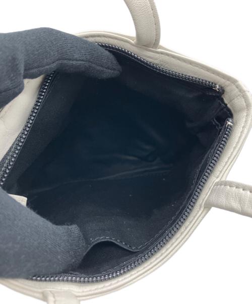 YOHJI YAMAMOTO（ヨウジヤマモト）YOHJI YAMAMOTO (ヨウジヤマモト) ミニバッグ ホワイトの古着・服飾アイテム