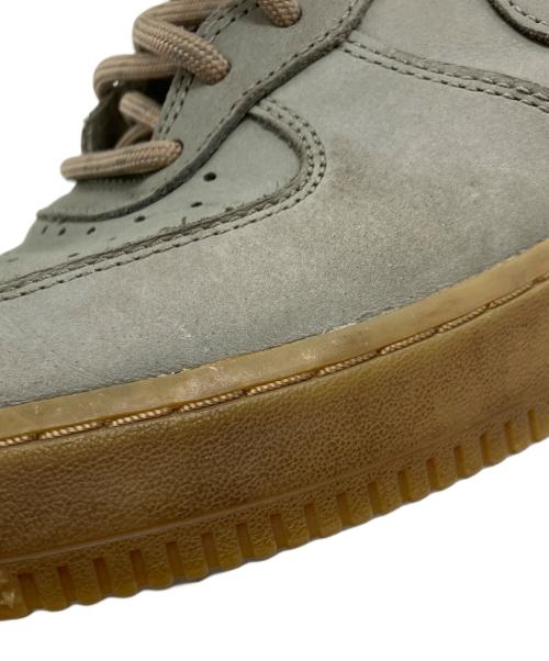 NIKE（ナイキ）NIKE (ナイキ) AIR FORCE1　エアフォース1　スニーカー カーキ サイズ:27.5の古着・服飾アイテム