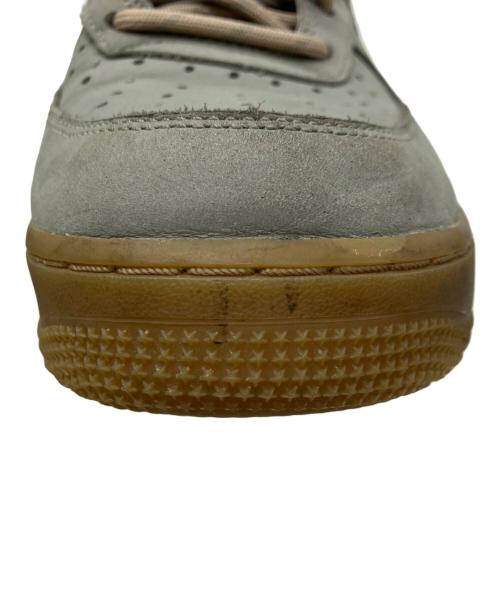 NIKE（ナイキ）NIKE (ナイキ) AIR FORCE1　エアフォース1　スニーカー カーキ サイズ:27.5の古着・服飾アイテム