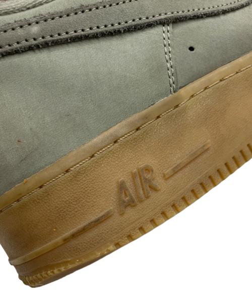 NIKE（ナイキ）NIKE (ナイキ) AIR FORCE1　エアフォース1　スニーカー カーキ サイズ:27.5の古着・服飾アイテム