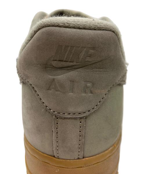 NIKE（ナイキ）NIKE (ナイキ) AIR FORCE1　エアフォース1　スニーカー カーキ サイズ:27.5の古着・服飾アイテム