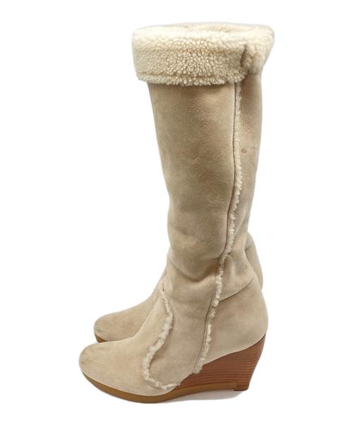 FENDI（フェンディ）FENDI (フェンディ) ムートンブーツ　ロングブーツ　イタリア製 ベージュ サイズ:37 1／2の古着・服飾アイテム