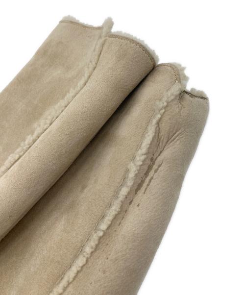 FENDI（フェンディ）FENDI (フェンディ) ムートンブーツ　ロングブーツ　イタリア製 ベージュ サイズ:37 1／2の古着・服飾アイテム