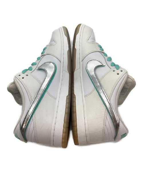 NIKE（ナイキ）NIKE (ナイキ) Diamond SUPPLY CO. (ダイヤモンドサプライ) SB ダンク ロー プロ ホワイト サイズ:28.5の古着・服飾アイテム