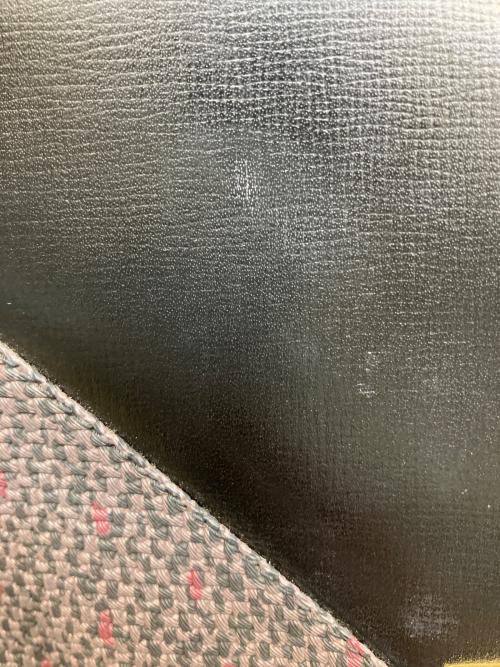 Yves Saint Laurent（イヴサンローラン）Yves Saint Laurent (イヴサンローラン) ショルダーバッグ ブラックの古着・服飾アイテム