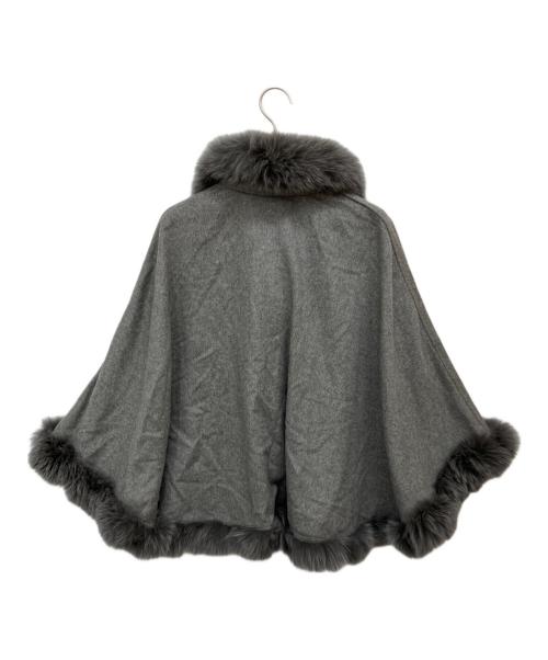 SAGA FURS（サガファーズ）SAGA FURS (サガファーズ) ファー付ポンチョ グレー サイズ:M~Lの古着・服飾アイテム