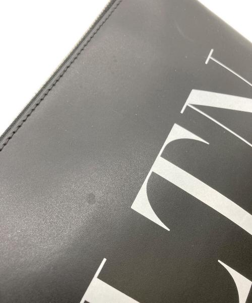 VALENTINO（ヴァレンティノ）VALENTINO (ヴァレンティノ) クラッチバッグ ブラックの古着・服飾アイテム