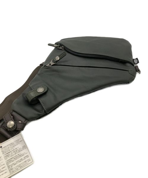 DOUBLES（ダブルス）DOUBLES (ダブルス) ワンショルダーバッグ オリーブの古着・服飾アイテム