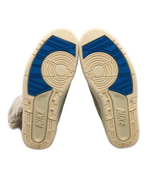 NIKE（ナイキ）NIKE (ナイキ) スニーカー アイボリー×グレー サイズ:24.5の古着・服飾アイテム