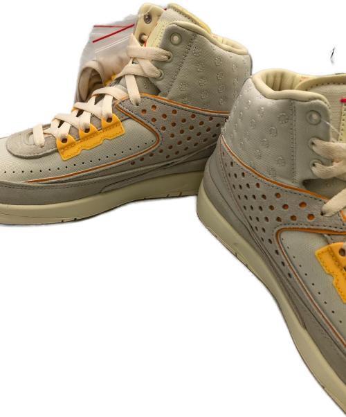 NIKE（ナイキ）NIKE (ナイキ) スニーカー アイボリー×グレー サイズ:24.5の古着・服飾アイテム