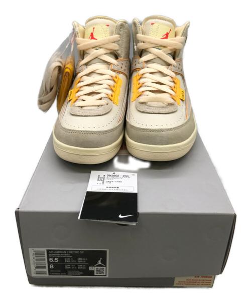 NIKE（ナイキ）NIKE (ナイキ) スニーカー アイボリー×グレー サイズ:24.5の古着・服飾アイテム