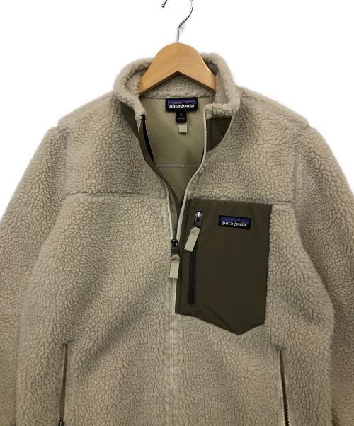 Patagonia（パタゴニア）Patagonia (パタゴニア) フリースジャケット アイボリー×オリーブ サイズ:Sの古着・服飾アイテム
