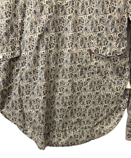 LEVI'S（リーバイス）LEVI'S (リーバイス) プルオーバーシャツ ベージュ サイズ:Sの古着・服飾アイテム