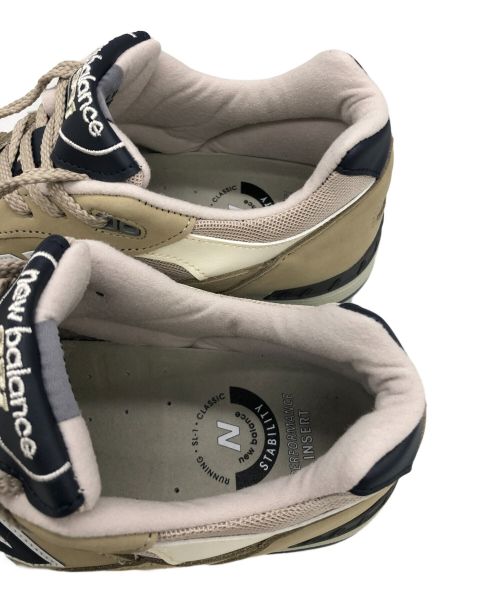 NEW BALANCE（ニューバランス）NEW BALANCE (ニューバランス) スニーカー カーキ×ホワイト サイズ:27.5の古着・服飾アイテム