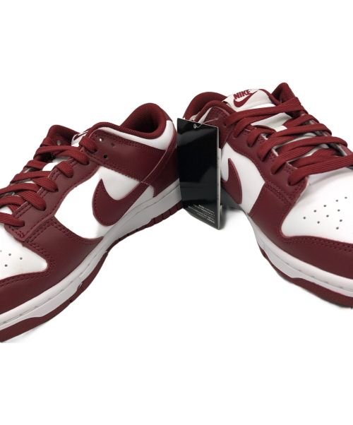 NIKE（ナイキ）NIKE (ナイキ) ローカットスニーカー エンジ×ホワイト サイズ:27.5の古着・服飾アイテム
