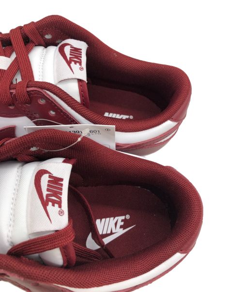 NIKE（ナイキ）NIKE (ナイキ) ローカットスニーカー エンジ×ホワイト サイズ:27.5の古着・服飾アイテム