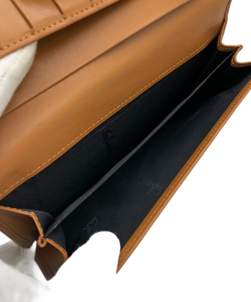 Salvatore Ferragamo（サルヴァトーレ フェラガモ）Salvatore Ferragamo (サルヴァトーレ フェラガモ) 長財布 ブラウンの古着・服飾アイテム