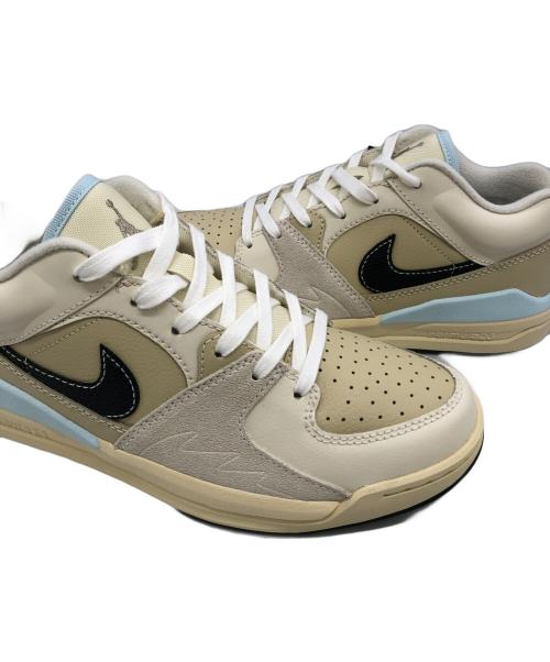 NIKE（ナイキ）NIKE (ナイキ) スニーカー アイボリー サイズ:27.5の古着・服飾アイテム