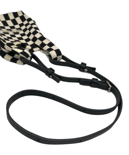 LASTFRAME（ラストフレーム）LASTFRAME (ラストフレーム) ショルダーバッグ ホワイト×ブラックの古着・服飾アイテム