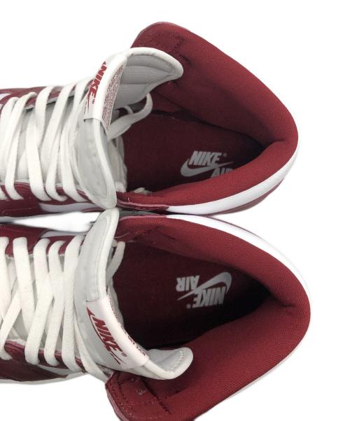 NIKE（ナイキ）NIKE (ナイキ) スニーカー ボルドー×ホワイト サイズ:28の古着・服飾アイテム