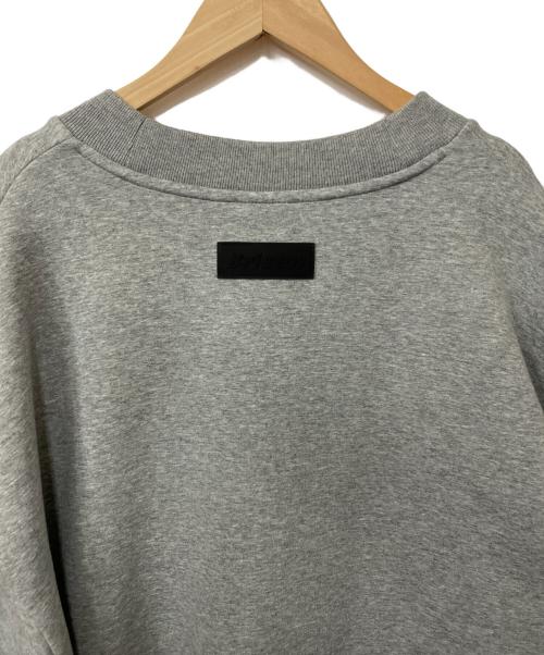 F.C.R.B.（エフシーレアルブリストル）F.C.R.B. (エフシーレアルブリストル) 半袖カットソー グレー サイズ:XLの古着・服飾アイテム