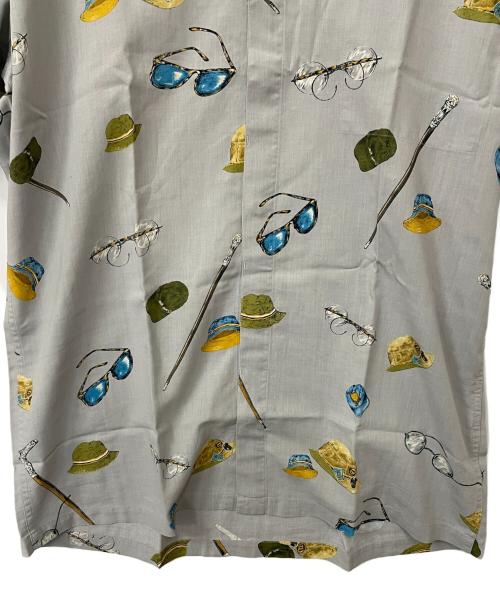 PAPAS ISLAND（パパス アイランド）PAPAS ISLAND (パパスアイランド) 半袖シャツ ライトグレー サイズ:Mの古着・服飾アイテム