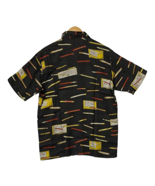 PAPAS ISLAND（パパス アイランド）PAPAS ISLAND (パパス アイランド) 半袖シャツ ブラック サイズ:Mの古着・服飾アイテム