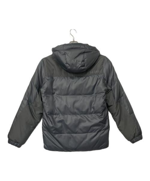 F.C.R.B.（エフシーレアルブリストル）F.C.R.B. (エフシーレアルブリストル) リバーシブルダウンジャケット グレー×パープル サイズ:Mの古着・服飾アイテム