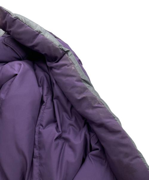 F.C.R.B.（エフシーレアルブリストル）F.C.R.B. (エフシーレアルブリストル) リバーシブルダウンジャケット グレー×パープル サイズ:Mの古着・服飾アイテム