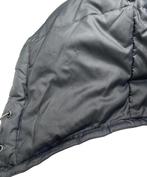 F.C.R.B.（エフシーレアルブリストル）F.C.R.B. (エフシーレアルブリストル) リバーシブルダウンジャケット グレー×パープル サイズ:Mの古着・服飾アイテム