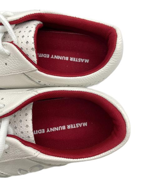 MASTER BUNNY EDITION（マスターバニーエディション）MASTER BUNNY EDITION (マスターバニーエディション) スパイクレスゴルフシューズ ホワイト サイズ:25.5の古着・服飾アイテム