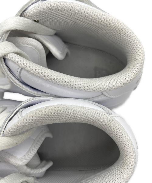 NIKE（ナイキ）NIKE (ナイキ) スニーカー ホワイト サイズ:24.5の古着・服飾アイテム