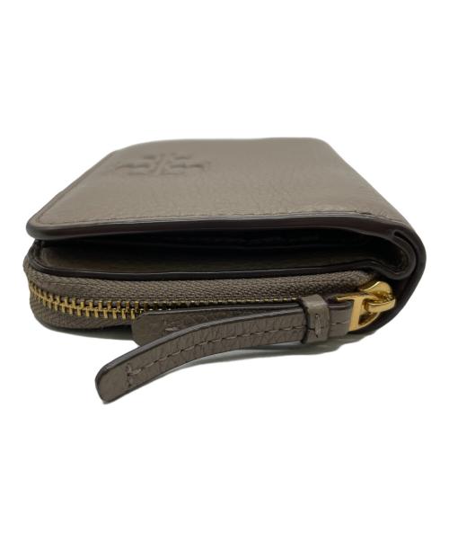 TORY BURCH（トリーバーチ）TORY BURCH (トリーバーチ) コンパクトウォレット グレージュの古着・服飾アイテム