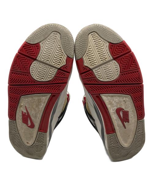 NIKE（ナイキ）NIKE (ナイキ) スニーカー ホワイト×レッド サイズ:28.5の古着・服飾アイテム