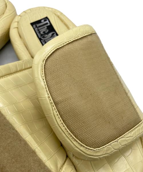 NATASHA ZINKO（ナターシャジンコ）NATASHA ZINKO (ナターシャジンコ) サンダル クリーム サイズ:XLの古着・服飾アイテム