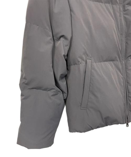 HEAT FIBER DOWN（ヒートファイバダウン）HEAT FIBER DOWN (ヒートファイバダウン) ダウンジャケット グレー サイズ:Mの古着・服飾アイテム