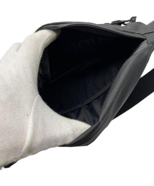 SUPREME（シュプリーム）SUPREME (シュプリーム) スリングバッグ ブラックの古着・服飾アイテム