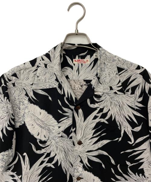 Sun Surf（サンサーフ）Sun Surf (サンサーフ) アロハシャツ ブラック サイズ:Mの古着・服飾アイテム
