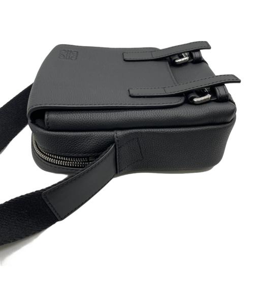 LOEWE（ロエベ）LOEWE (ロエベ) ショルダーバッグ ブラックの古着・服飾アイテム