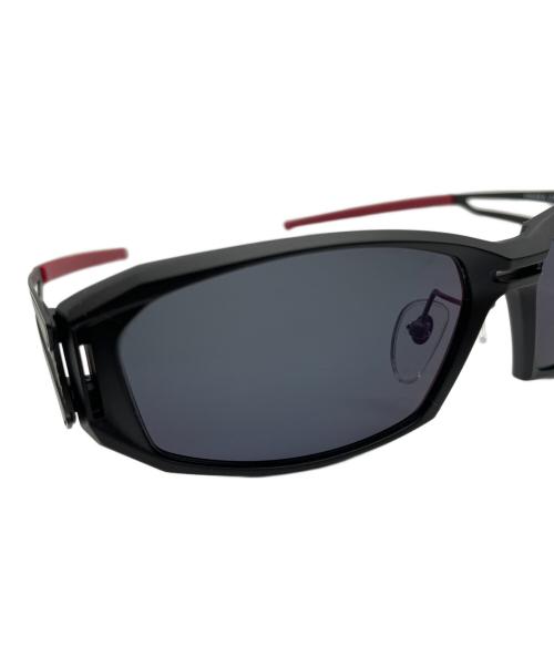 ZEQUE（ゼクー）ZEQUE (ゼクー) サングラス ブラック×レッドの古着・服飾アイテム