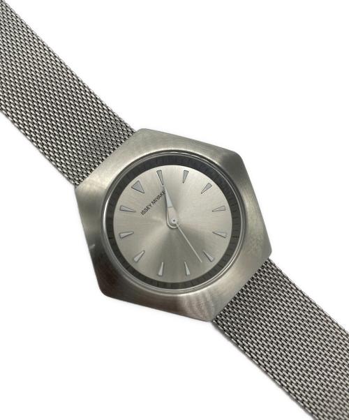 ISSEY MIYAKE（イッセイミヤケ）ISSEY MIYAKE (イッセイミヤケ) 腕時計の古着・服飾アイテム
