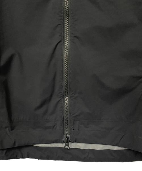 F.C.R.B.（エフシーレアルブリストル）F.C.R.B. (エフシーレアルブリストル) マウンテンパーカー ブラック サイズ:Sの古着・服飾アイテム