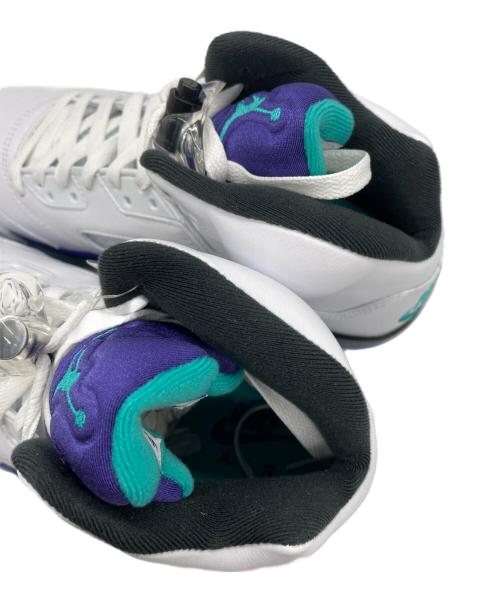 NIKE（ナイキ）NIKE (ナイキ) スニーカー ホワイト サイズ:28 未使用品の古着・服飾アイテム